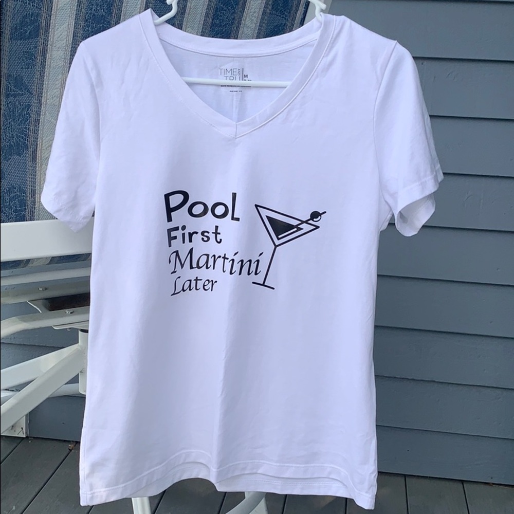 Custome white tee shirt